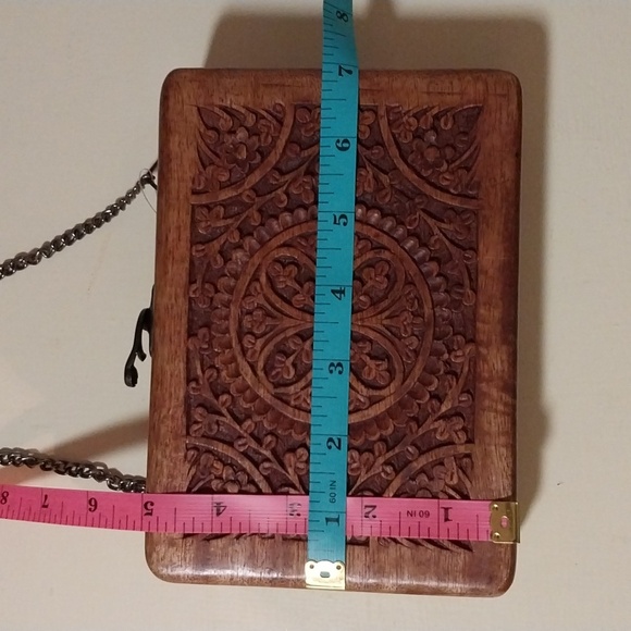 Earthbound Wooden Engraved Purse - Picture 7 of 7